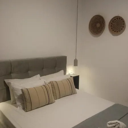 Rosemary Grand View شقة
